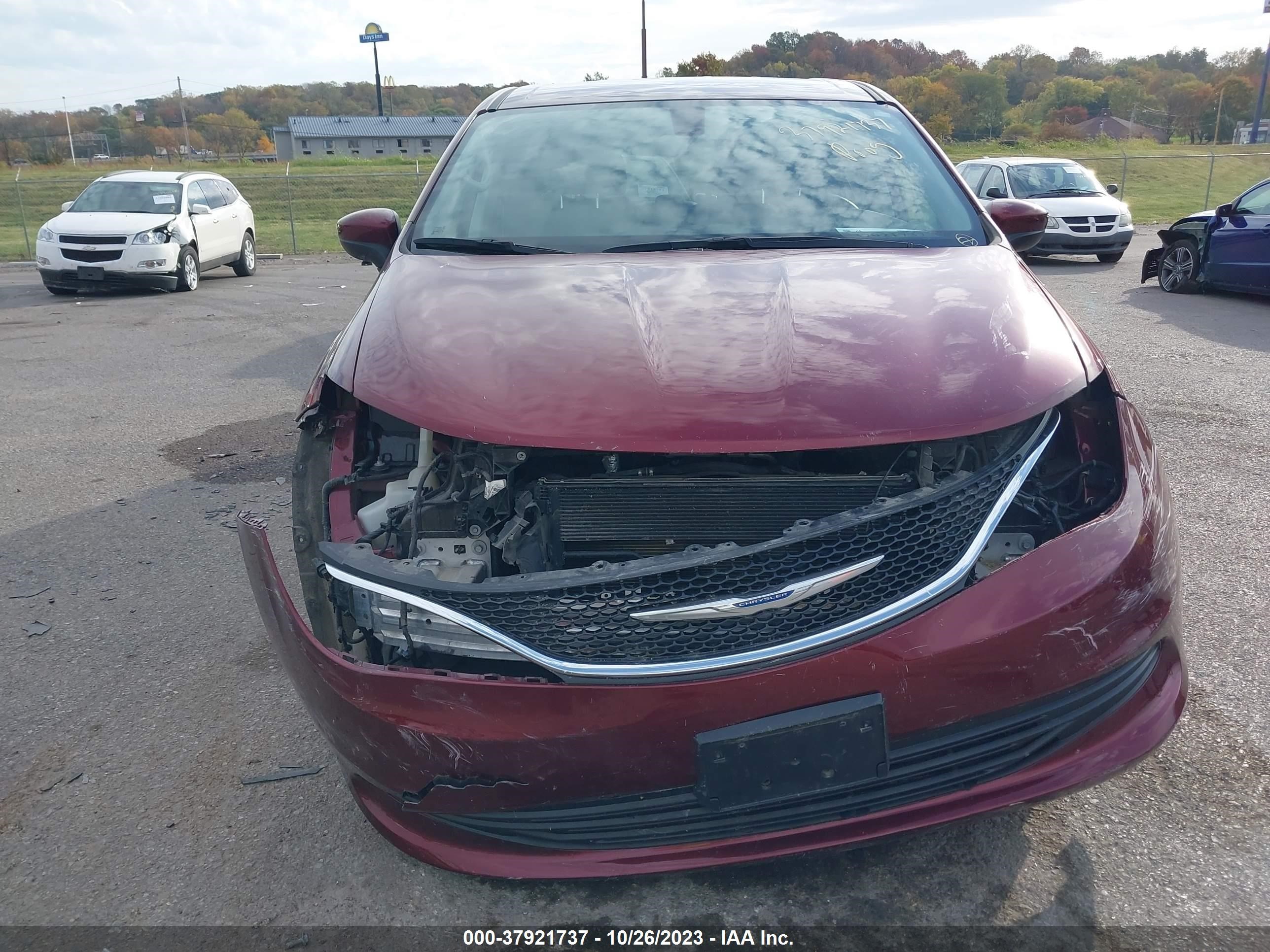 Photo 5 VIN: 2C4RC1DG4HR509053 - CHRYSLER PACIFICA 