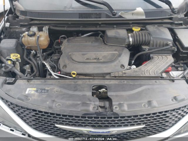 Photo 9 VIN: 2C4RC1DG4LR195865 - CHRYSLER VOYAGER 