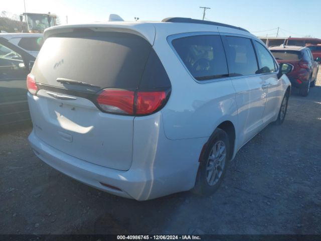 Photo 3 VIN: 2C4RC1DG4LR262433 - CHRYSLER VOYAGER 