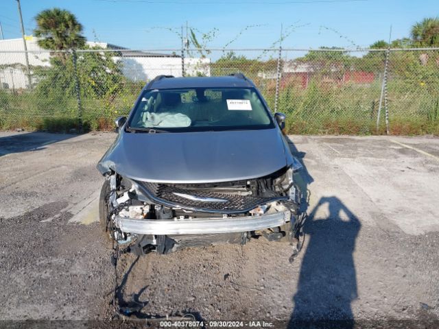 Photo 5 VIN: 2C4RC1DG4LR286117 - CHRYSLER VOYAGER 