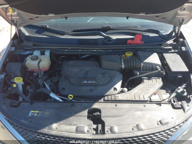 Photo 9 VIN: 2C4RC1DG5HR516335 - CHRYSLER PACIFICA 