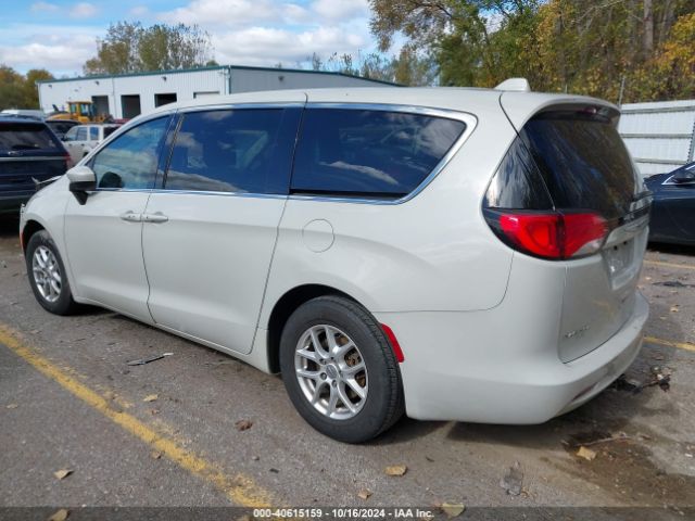 Photo 2 VIN: 2C4RC1DG5HR636345 - CHRYSLER PACIFICA 