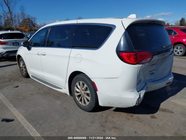 Photo 2 VIN: 2C4RC1DG7HR521178 - CHRYSLER PACIFICA 