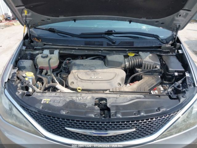 Photo 9 VIN: 2C4RC1DG7HR611284 - CHRYSLER PACIFICA 