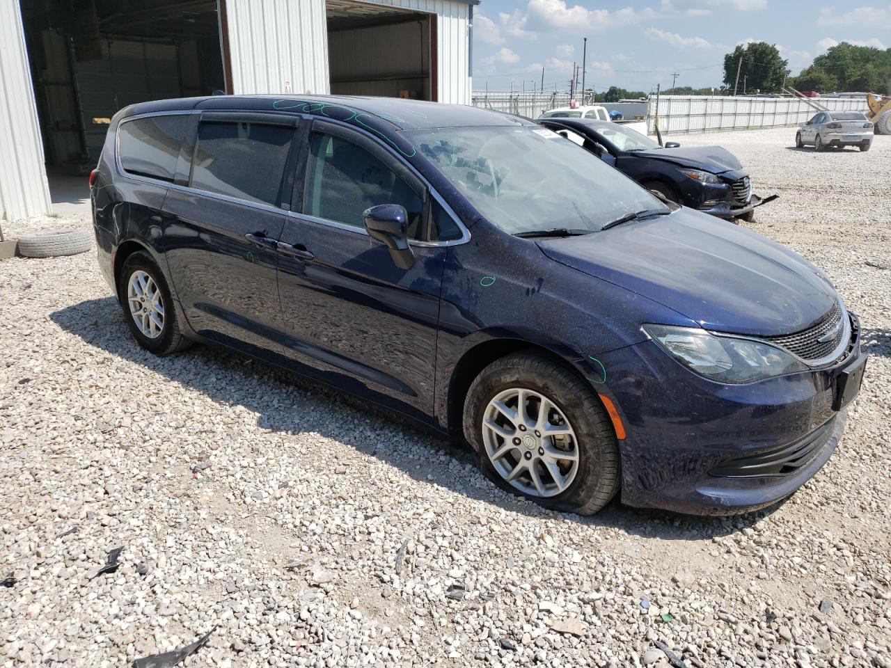 Photo 3 VIN: 2C4RC1DG7HR770743 - CHRYSLER PACIFICA 