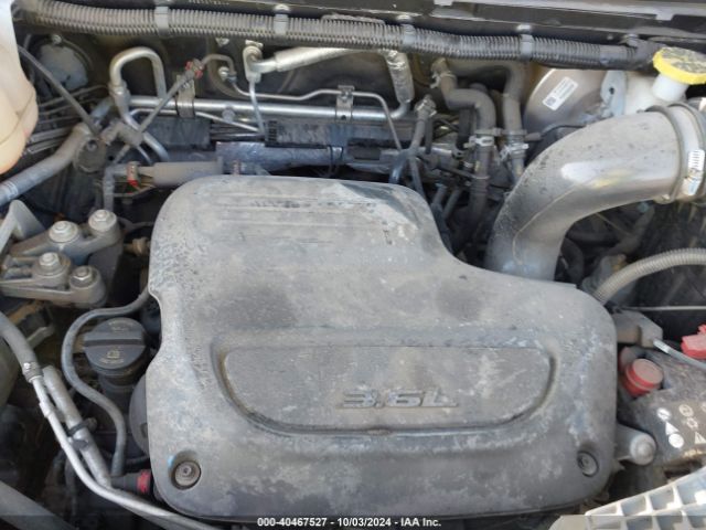 Photo 9 VIN: 2C4RC1DG8MR526626 - CHRYSLER VOYAGER 