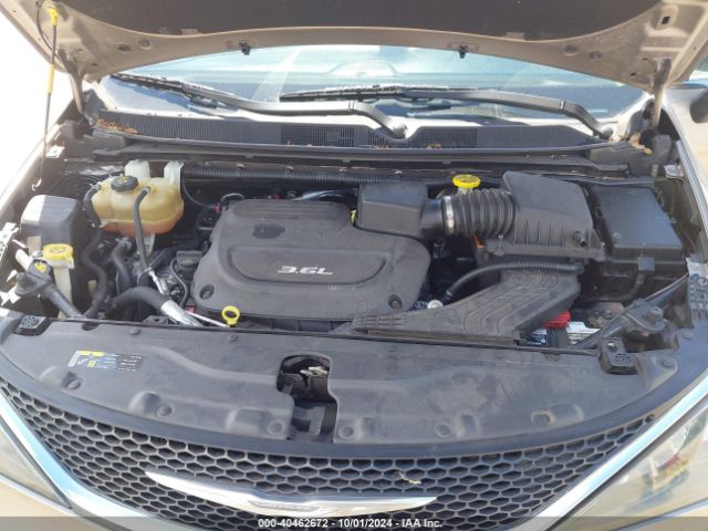 Photo 9 VIN: 2C4RC1DGXHR537293 - CHRYSLER PACIFICA 