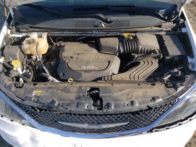 Photo 11 VIN: 2C4RC1DGXHR667557 - CHRYSLER PACIFICA 