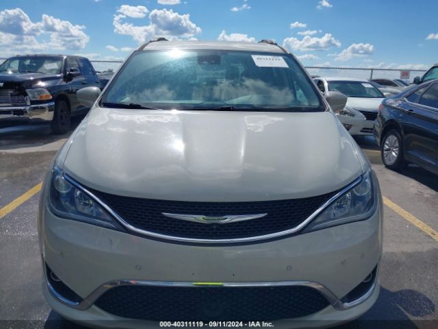 Photo 5 VIN: 2C4RC1EG0HR564730 - CHRYSLER PACIFICA 