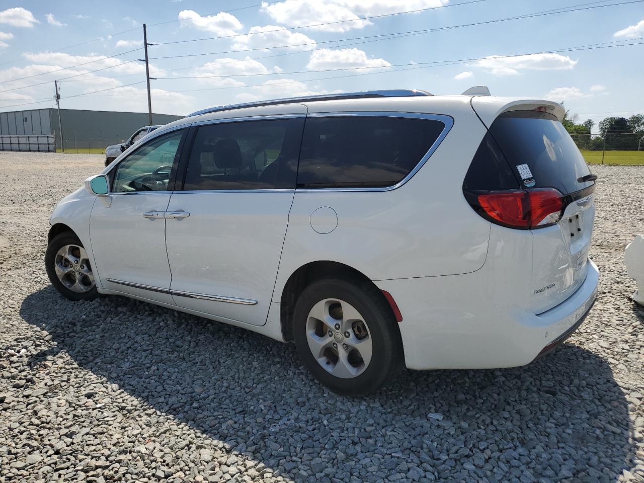 Photo 1 VIN: 2C4RC1EG0HR584346 - CHRYSLER PACIFICA 