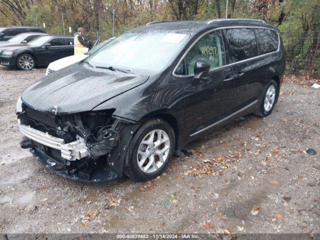 Photo 1 VIN: 2C4RC1EG0HR622562 - CHRYSLER PACIFICA 