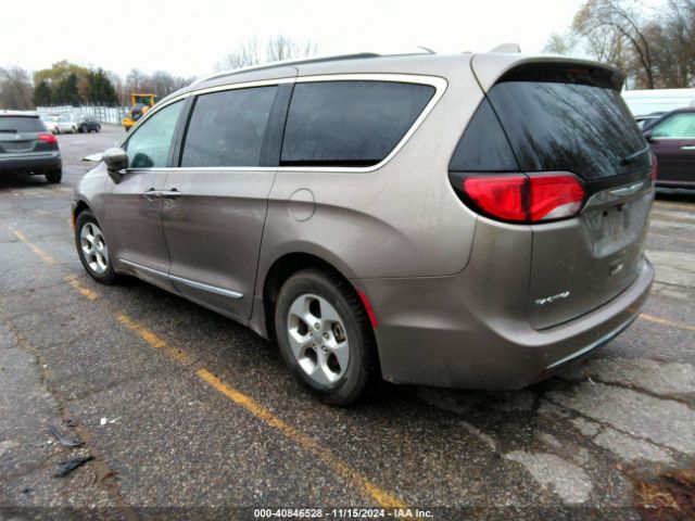 Photo 2 VIN: 2C4RC1EG0HR643587 - CHRYSLER PACIFICA 