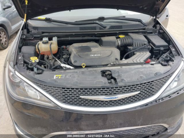 Photo 9 VIN: 2C4RC1EG0HR735024 - CHRYSLER PACIFICA 