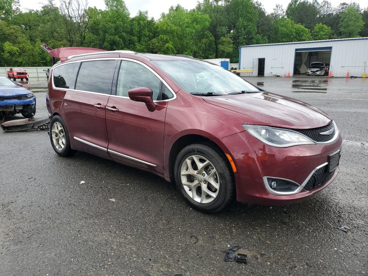 Photo 3 VIN: 2C4RC1EG0LR138044 - CHRYSLER PACIFICA 