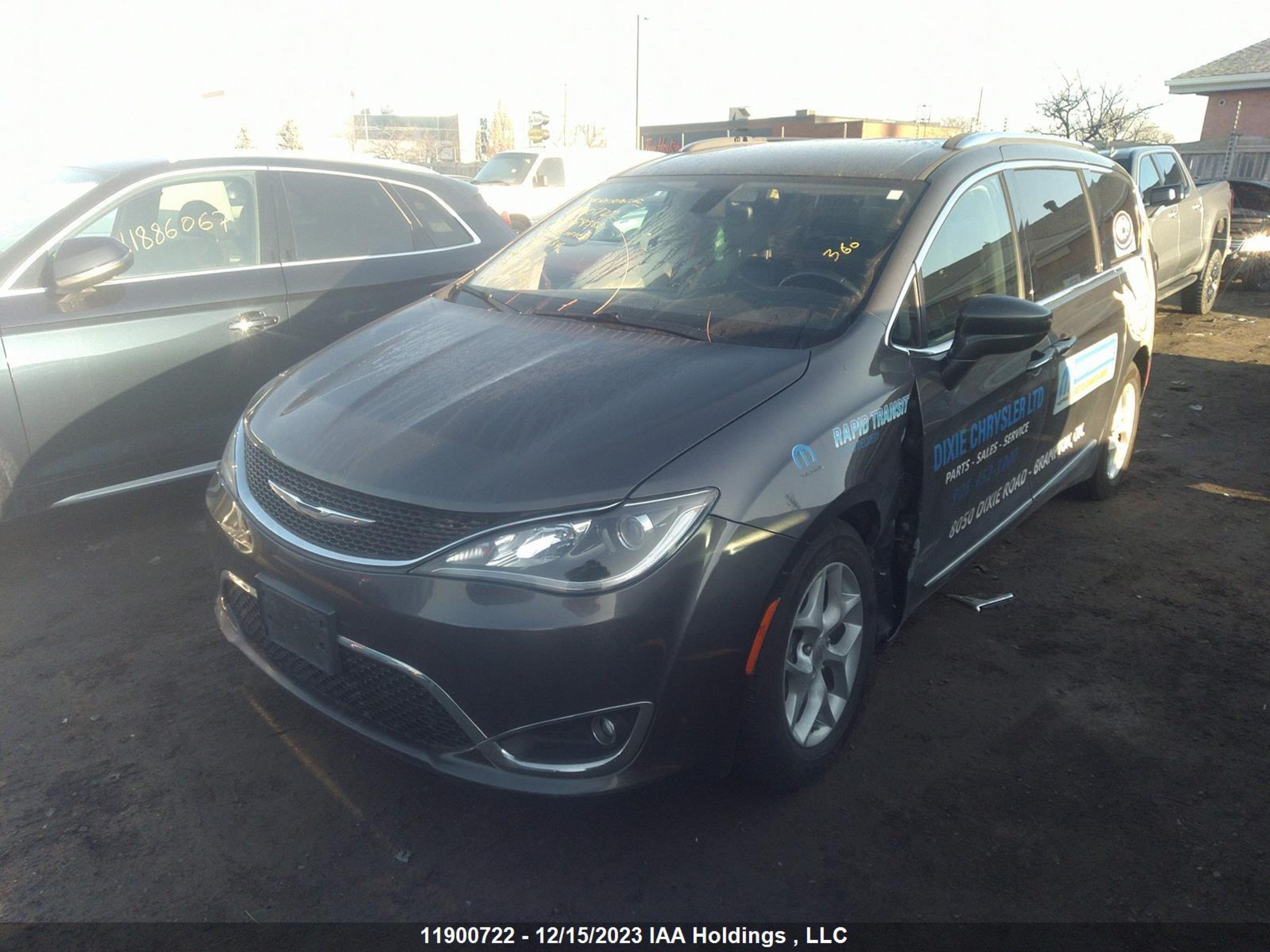 Photo 1 VIN: 2C4RC1EG1HR559388 - CHRYSLER PACIFICA 