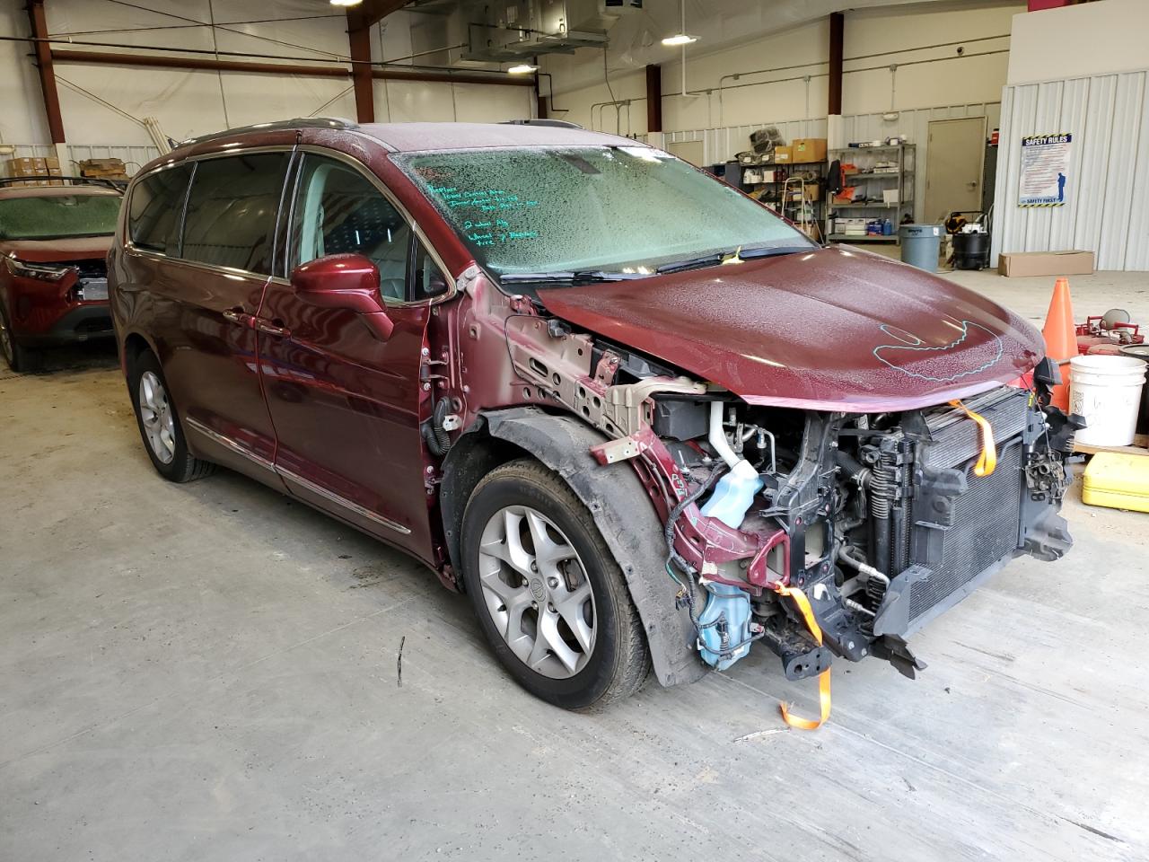 Photo 3 VIN: 2C4RC1EG1HR643808 - CHRYSLER PACIFICA 