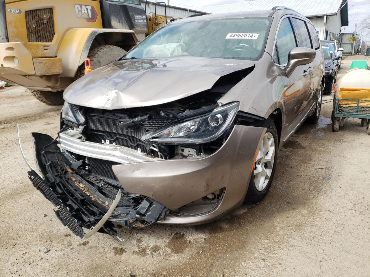 Photo 0 VIN: 2C4RC1EG1HR827114 - CHRYSLER PACIFICA 