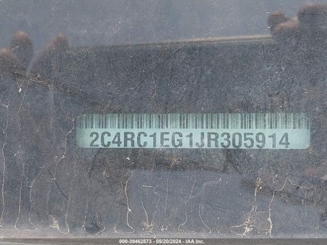 Photo 8 VIN: 2C4RC1EG1JR305914 - CHRYSLER PACIFICA 