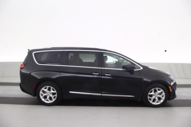 Photo 6 VIN: 2C4RC1EG2HR511365 - CHRYSLER PACIFICA 