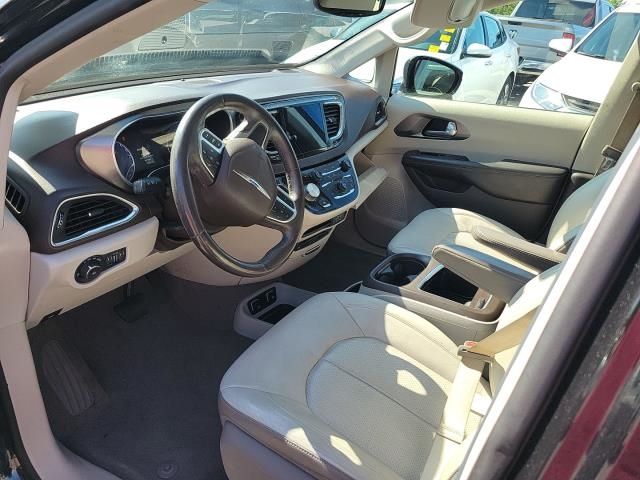 Photo 8 VIN: 2C4RC1EG2HR511365 - CHRYSLER PACIFICA 