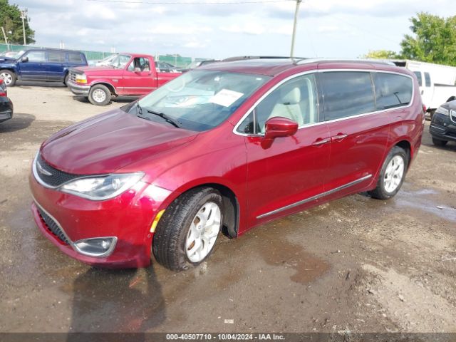 Photo 1 VIN: 2C4RC1EG2JR113532 - CHRYSLER PACIFICA 