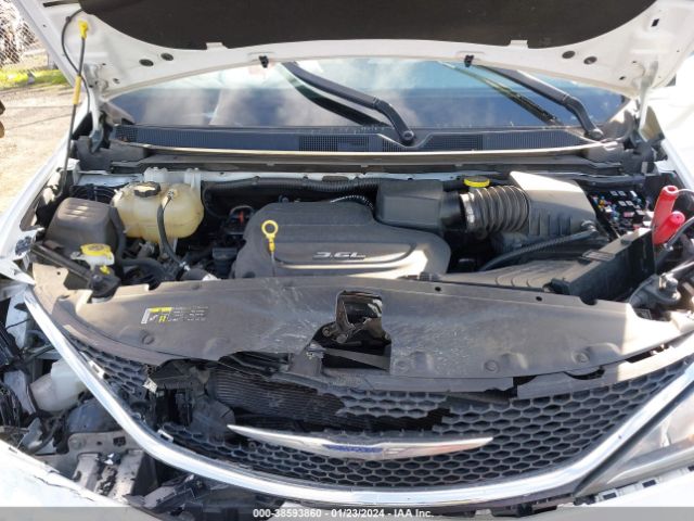 Photo 9 VIN: 2C4RC1EG3HR538641 - CHRYSLER PACIFICA 