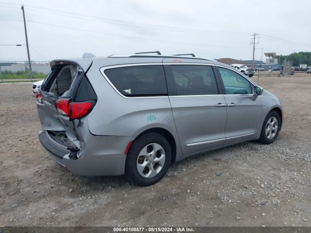 Photo 3 VIN: 2C4RC1EG3HR579867 - CHRYSLER PACIFICA 