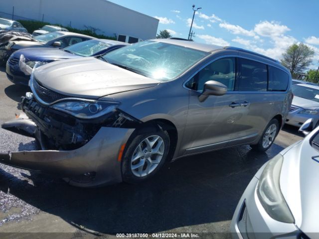 Photo 1 VIN: 2C4RC1EG3HR850667 - CHRYSLER PACIFICA 