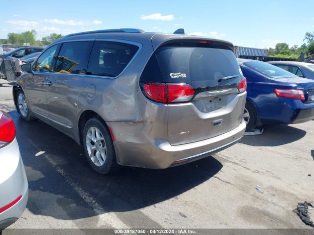 Photo 2 VIN: 2C4RC1EG3HR850667 - CHRYSLER PACIFICA 