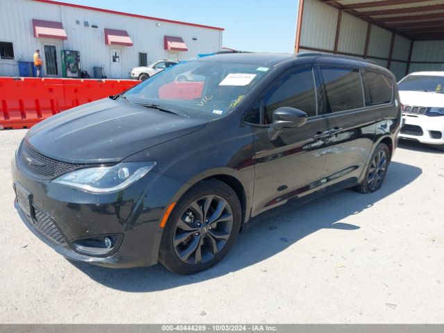 Photo 1 VIN: 2C4RC1EG3JR350451 - CHRYSLER PACIFICA 