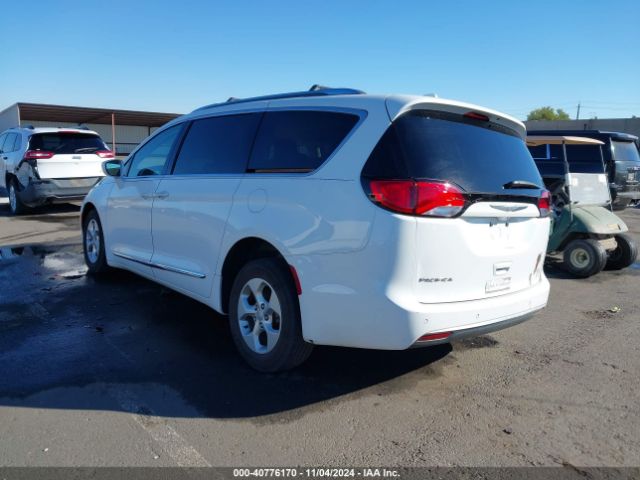 Photo 2 VIN: 2C4RC1EG4HR729727 - CHRYSLER PACIFICA 