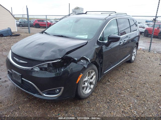 Photo 1 VIN: 2C4RC1EG4JR271466 - CHRYSLER PACIFICA 