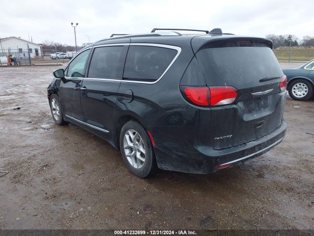 Photo 2 VIN: 2C4RC1EG4JR271466 - CHRYSLER PACIFICA 