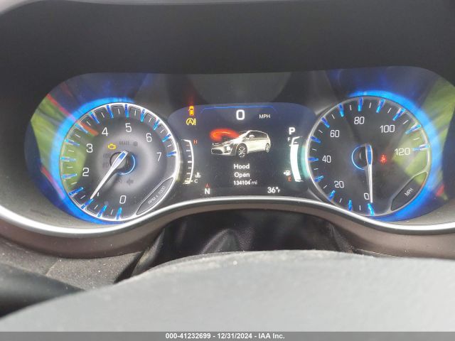 Photo 6 VIN: 2C4RC1EG4JR271466 - CHRYSLER PACIFICA 