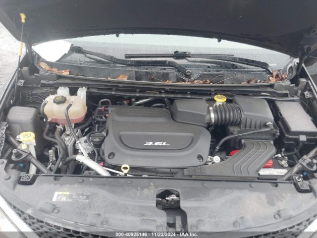 Photo 9 VIN: 2C4RC1EG4JR292852 - CHRYSLER PACIFICA 