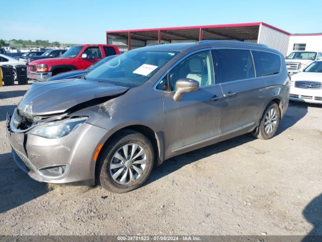 Photo 1 VIN: 2C4RC1EG4JR293273 - CHRYSLER PACIFICA 