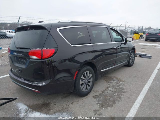 Photo 3 VIN: 2C4RC1EG4KR636813 - CHRYSLER PACIFICA 