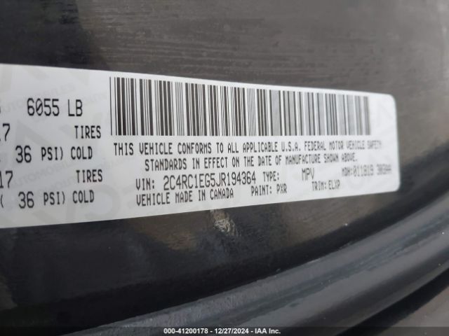 Photo 8 VIN: 2C4RC1EG5JR194364 - CHRYSLER PACIFICA 