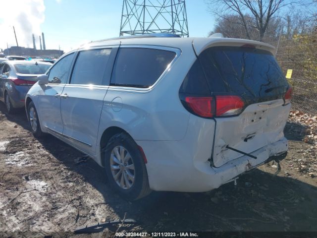 Photo 2 VIN: 2C4RC1EG5JR248097 - CHRYSLER PACIFICA 