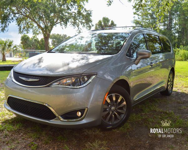 Photo 2 VIN: 2C4RC1EG5LR173078 - CHRYSLER PACIFICA 