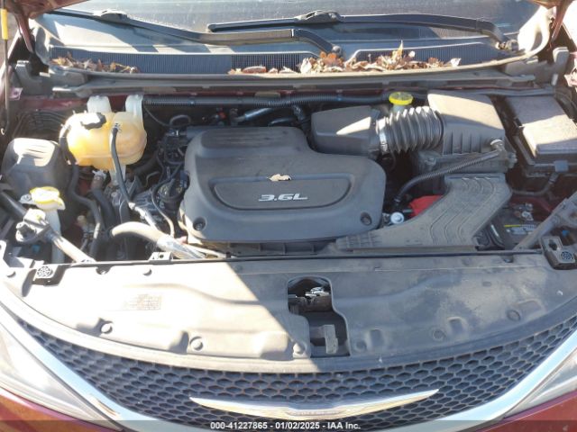 Photo 9 VIN: 2C4RC1EG6HR597845 - CHRYSLER PACIFICA 