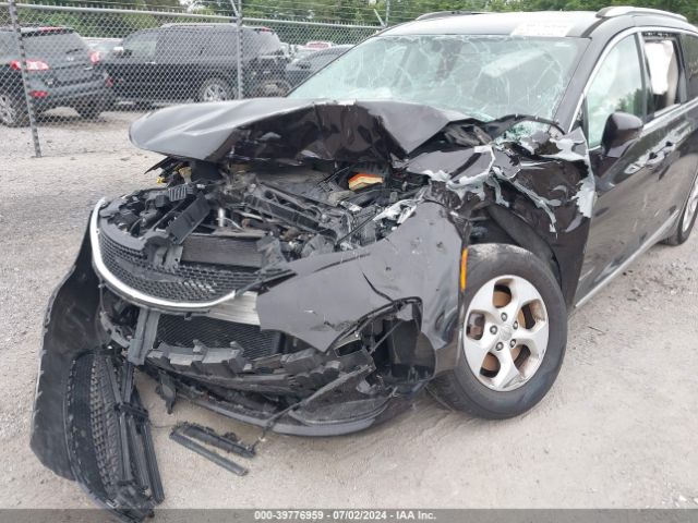 Photo 5 VIN: 2C4RC1EG6HR703680 - CHRYSLER PACIFICA 