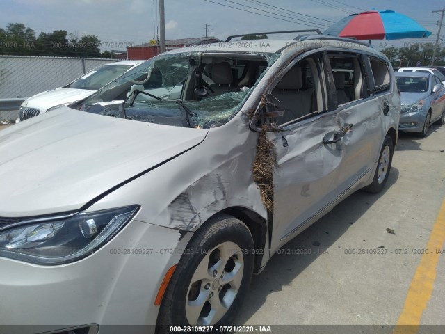 Photo 5 VIN: 2C4RC1EG6HR763362 - CHRYSLER PACIFICA 