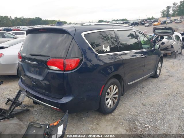 Photo 3 VIN: 2C4RC1EG6JR109631 - CHRYSLER PACIFICA 