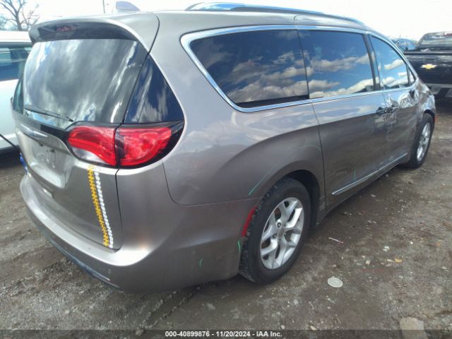 Photo 3 VIN: 2C4RC1EG6JR166959 - CHRYSLER PACIFICA 