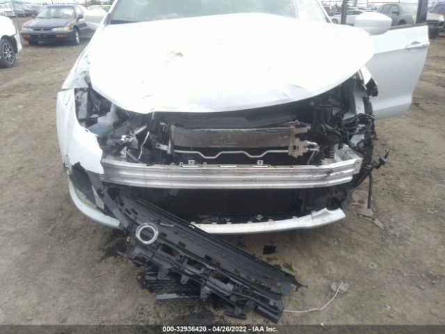 Photo 5 VIN: 2C4RC1EG6LR121393 - CHRYSLER PACIFICA 