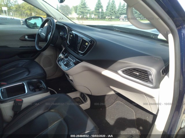 Photo 4 VIN: 2C4RC1EG7HR729205 - CHRYSLER PACIFICA 