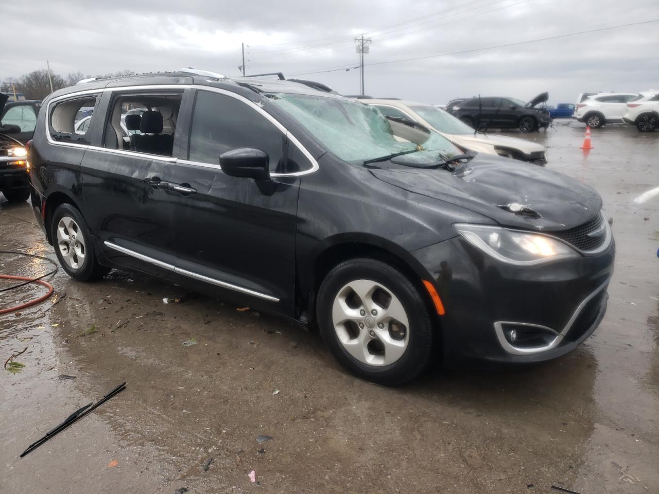 Photo 3 VIN: 2C4RC1EG7HR821656 - CHRYSLER PACIFICA 