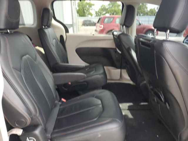 Photo 10 VIN: 2C4RC1EG7JR108133 - CHRYSLER PACIFICA 