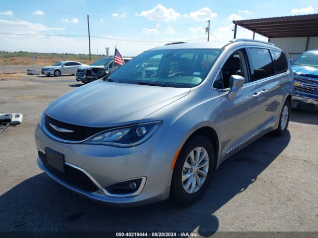 Photo 1 VIN: 2C4RC1EG7JR154223 - CHRYSLER PACIFICA 